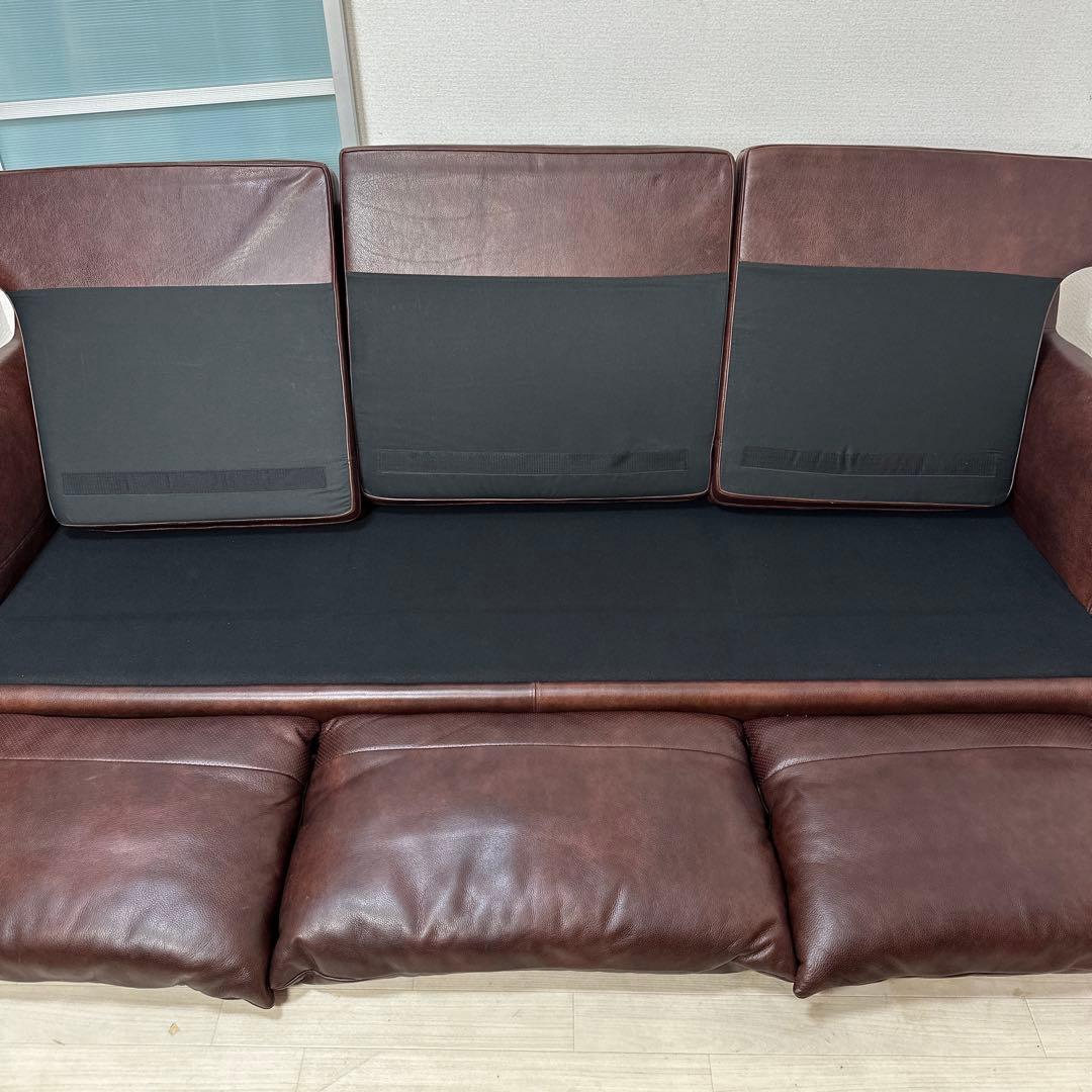 【展示品】Ritzwell Arles/アルル 総本革 角脚 トリプルソファ