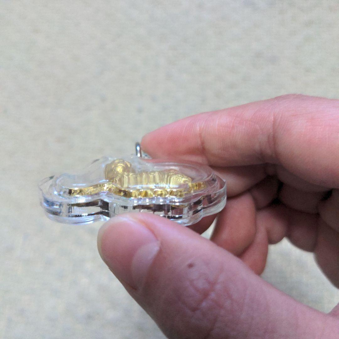 激レア　プラクルアン　慈悲と魅力のお守り　猫のお乳を吸うネズミ